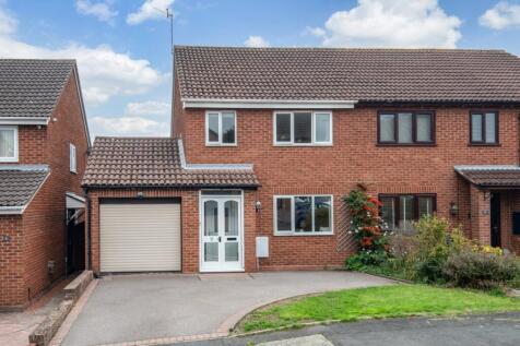 Counting House Way, Stoke Heath, Bromsgrove, Worcestershire, B60