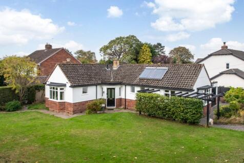 Marlborough Avenue, Bromsgrove, Worcestershire, B60