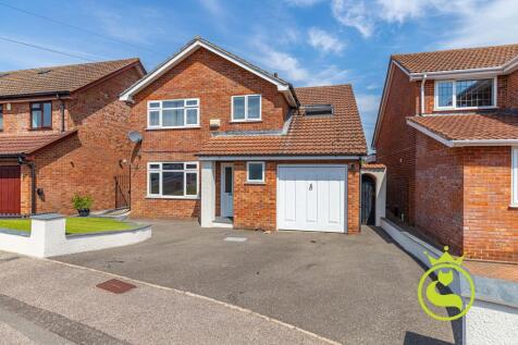 De Courtenai Close, Bournemouth, BH11