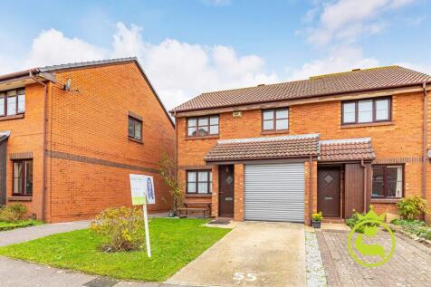 CLOSE TO HARBOURSIDE - Taverner Close, Baiter Park, Poole BH15