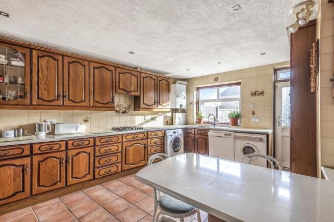 4 Bedroom House To Rent In Church Drive Harrow Ha2