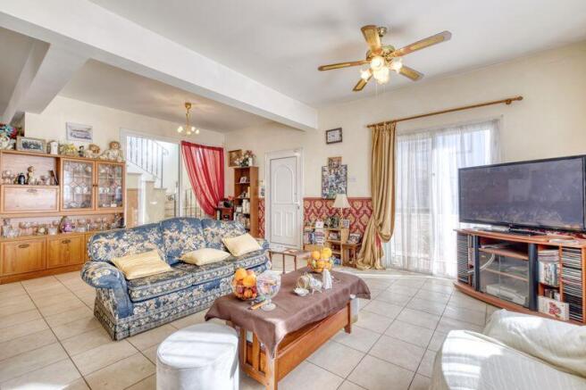 Entrance and Lounge