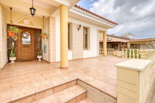 Front Veranda with