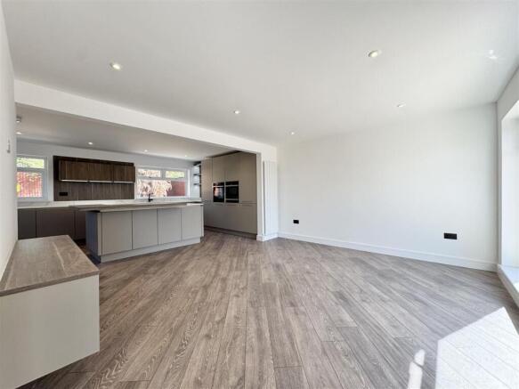 Kitchen/Lounge