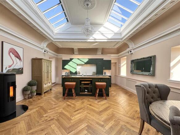 Kitchen/Dining