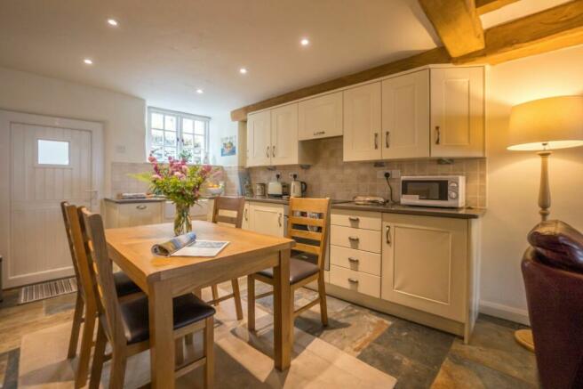 OPEN PLAN KITCHEN/LIVING