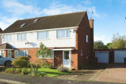 Langley - 3 bedroom semi-detached house for sale