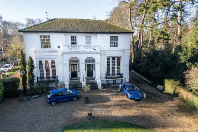 Flat 3, 110 Evesham Road, Cheltenham, Gloucestersh