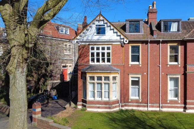Flat 6, 99 C Redland Road, Bristol, BS6 6RA | Leas