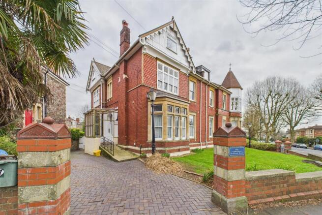 Flat 6, 99 C Redland Road, Bristol, BS6 6RA | Leas