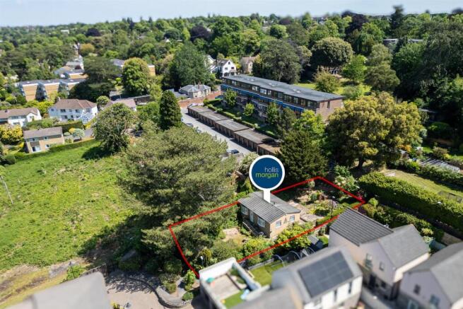 10 Sanctuary Gardens, Sneyd Park, Bristol BS9 1QR 