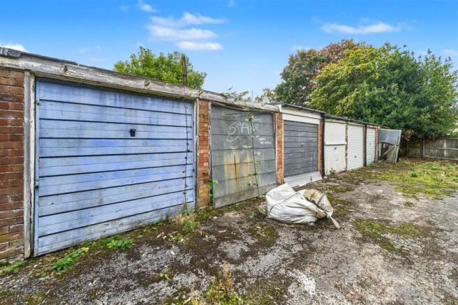 Garage 15 @ Bourne Avenue, Catshill, Bromsgrove B6