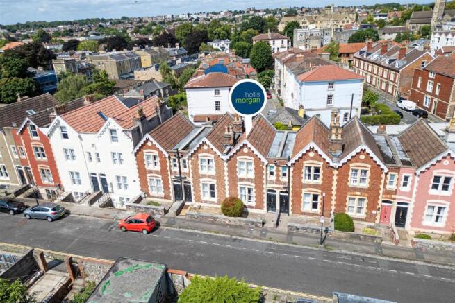 10 Osborne Villas, Kingsdown, Bristol BS2 8BP | Fr