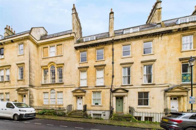 Flat 3, 38, Rivers Street Walcott, Bath, BA1 2QA |