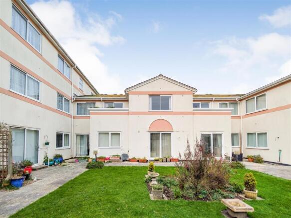 Freehold & Flat 3 Dawes Court, Fisher Street, Paig