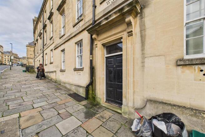 Flat 3 4 Fountain Buildings, Walcot, Bath BA1 5DU 