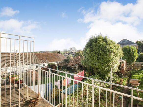 10 Kingsale Road, Salcombe, Devon TQ8 8AS | Hollis