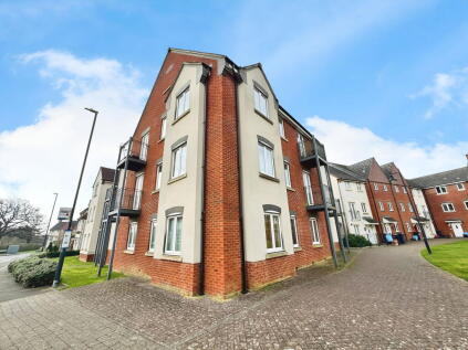 Piernik Close, Swindon, SN25 1AS