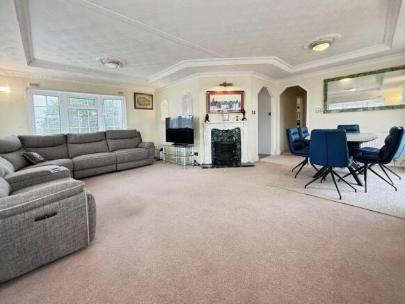 Living Room / Dining Room