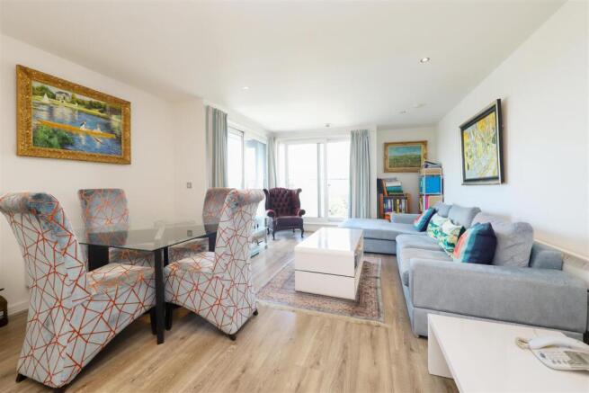 Living / Dining Area