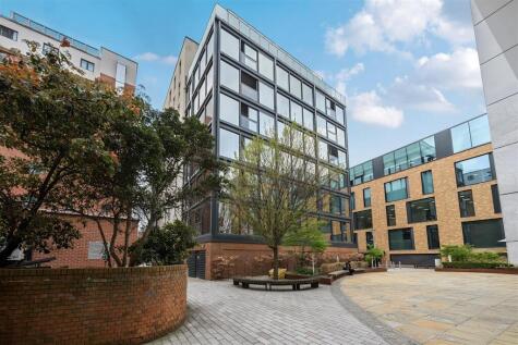 Bakers Road, Uxbridge, UB8