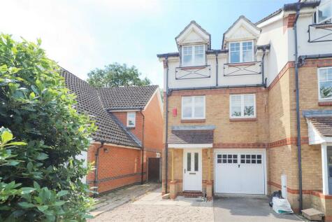 West Drayton - 3 bedroom town house for sale