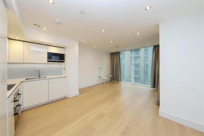 Kitchen / Living Room