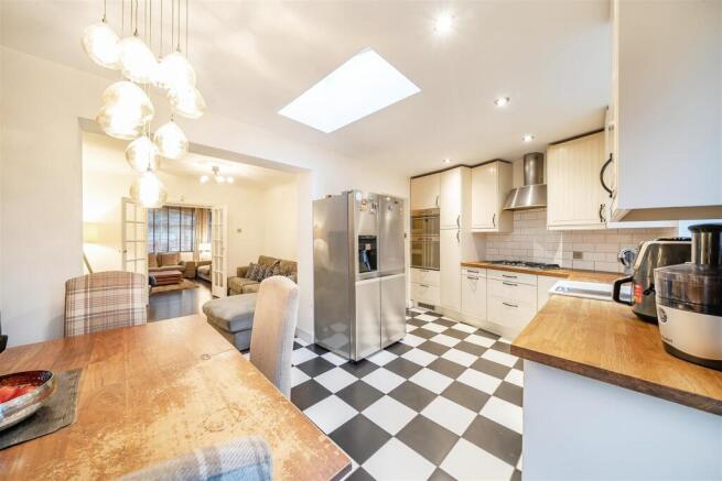 Kitchen/Dining Room