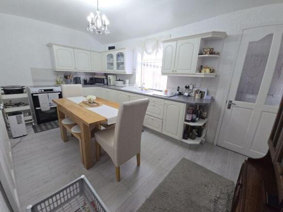 Kitchen / Diner