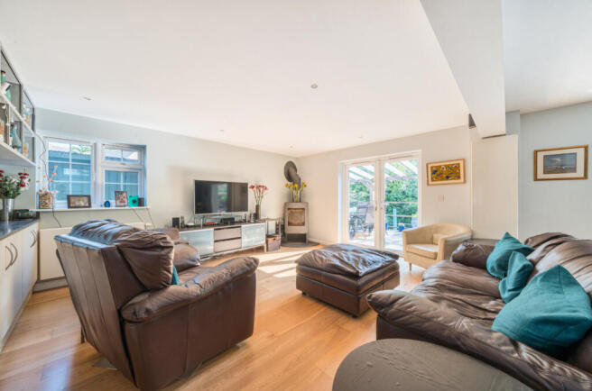 1341349-6-68a1e42...