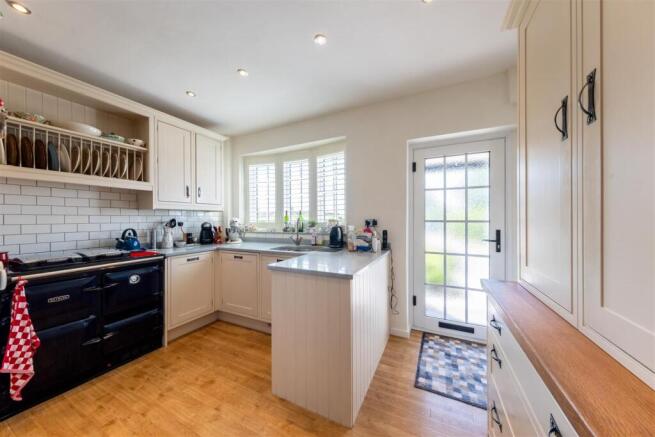 4 Bunbury Court-004.jpg