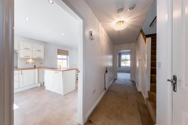 9 Oswalds Way-017.jpg
