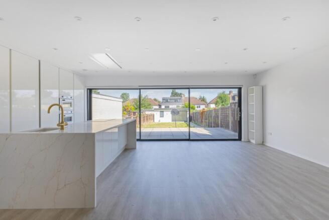 94159_56-Moat-Dri...