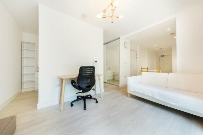 Studio apartment for rent in Copenhagen Court, Pell Street, London, SE8