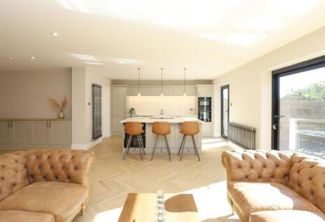 Bradway Road, Sheffield, S17