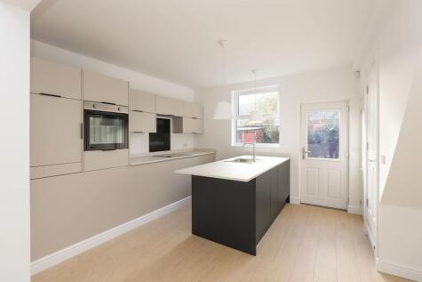 Ruth Square, Sheffield, S10