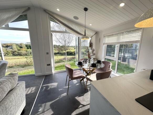 Holiday Lodge For Sale At Meadow Lakes Holiday par