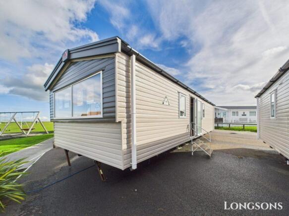 Cam02173g0 Pr0275 Still052