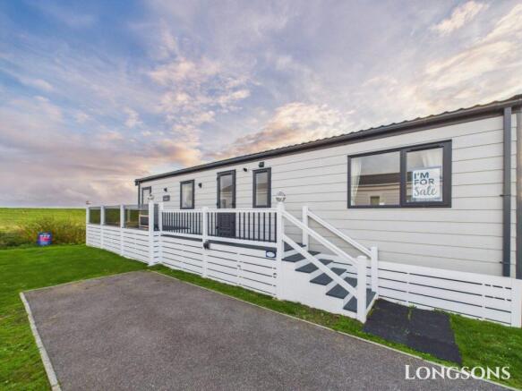 Cam02173g0 Pr0277 Still053