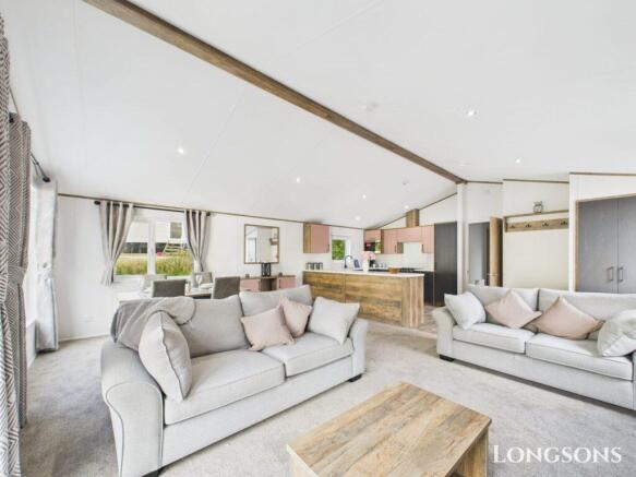 Cam02173g0 Pr0280 Still042