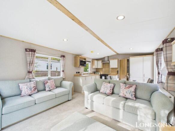 Cam02173g0 Pr0280 Still007