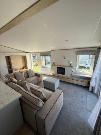 Whatsapp Image 2025 09 13 At 16.17.06 (6)