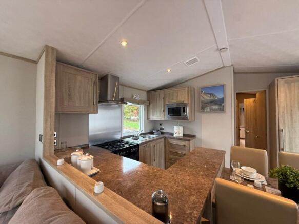 Whatsapp Image 2025 11 11 At 12.39.51 C812548d.jpg