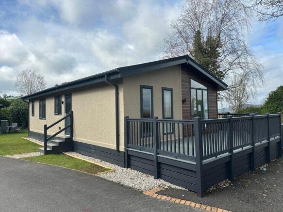 Willerby Kingswood 10 Scaled.jpg