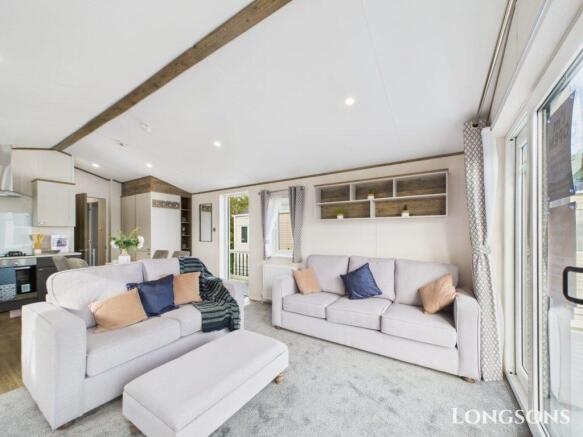 Cam02173g0 Pr0276 Still074