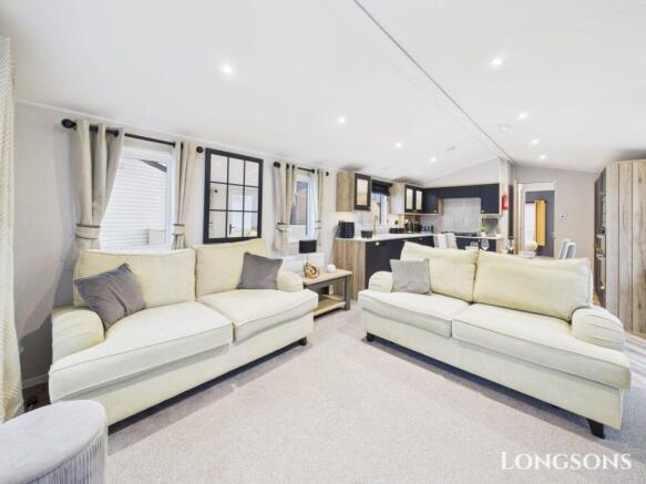 Cam02173g0 Pr0277 Still084