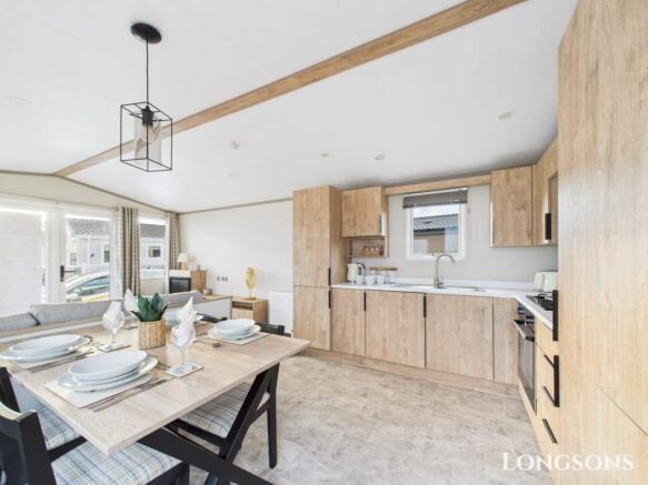 Cam02173g0 Pr0277 Still026