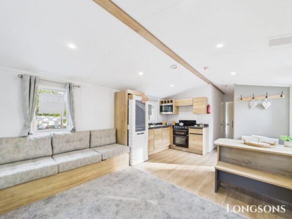 Cam02173g0 Pr0279 Still008