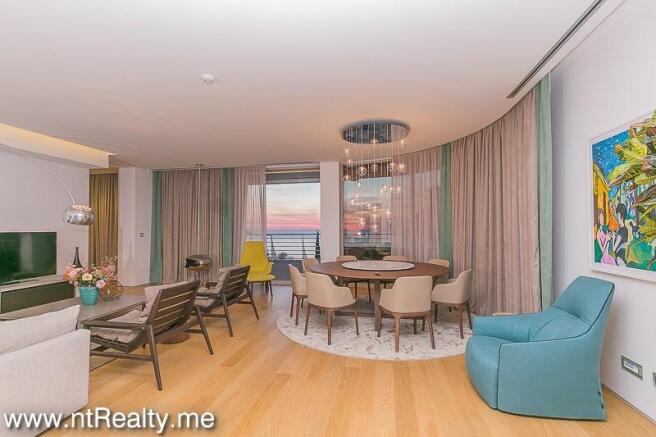 Penthouse 0310-01