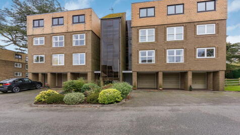 Lakeside, Little Aston